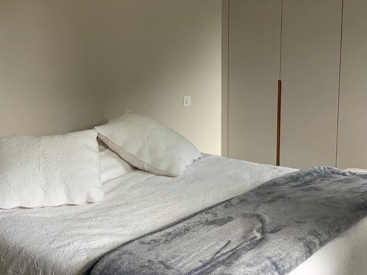 ル・ヴァル・サン・ジェルマン Charme Moderne Bed & Breakfast エクステリア 写真